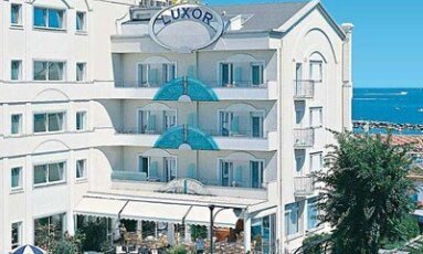 Hotel Luxor Beach