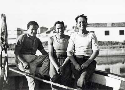 Primi anni '50 Cattolica - squero - Varo motopeschereccio Falco Primi anni '50 Cattolica - squero - Varo motopeschereccio Falco